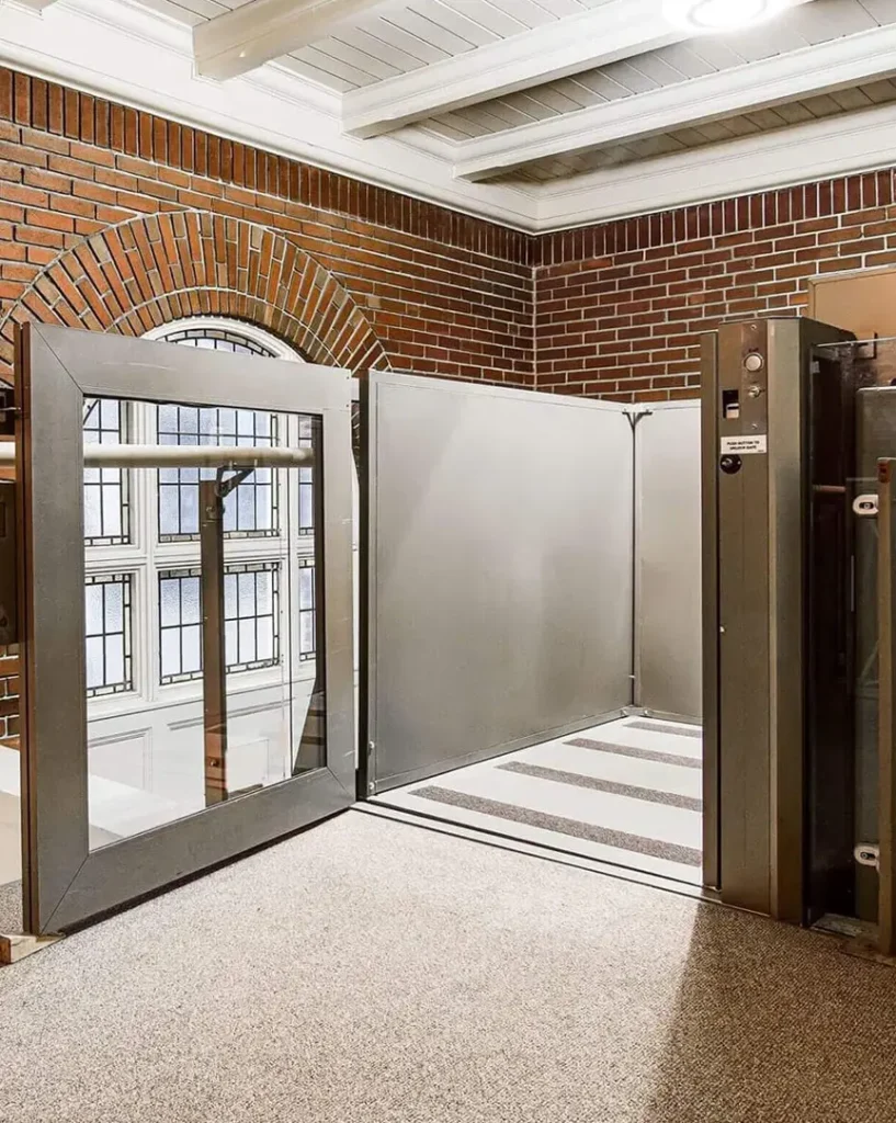 commercial wheelchair lifts